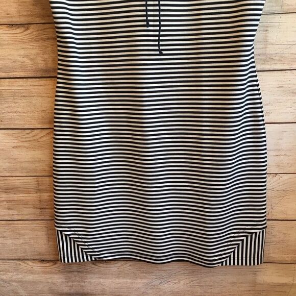 CABI CAPTAIN DRESS IN BLACK AND WHITE STRIPES - Picture 4 of 7